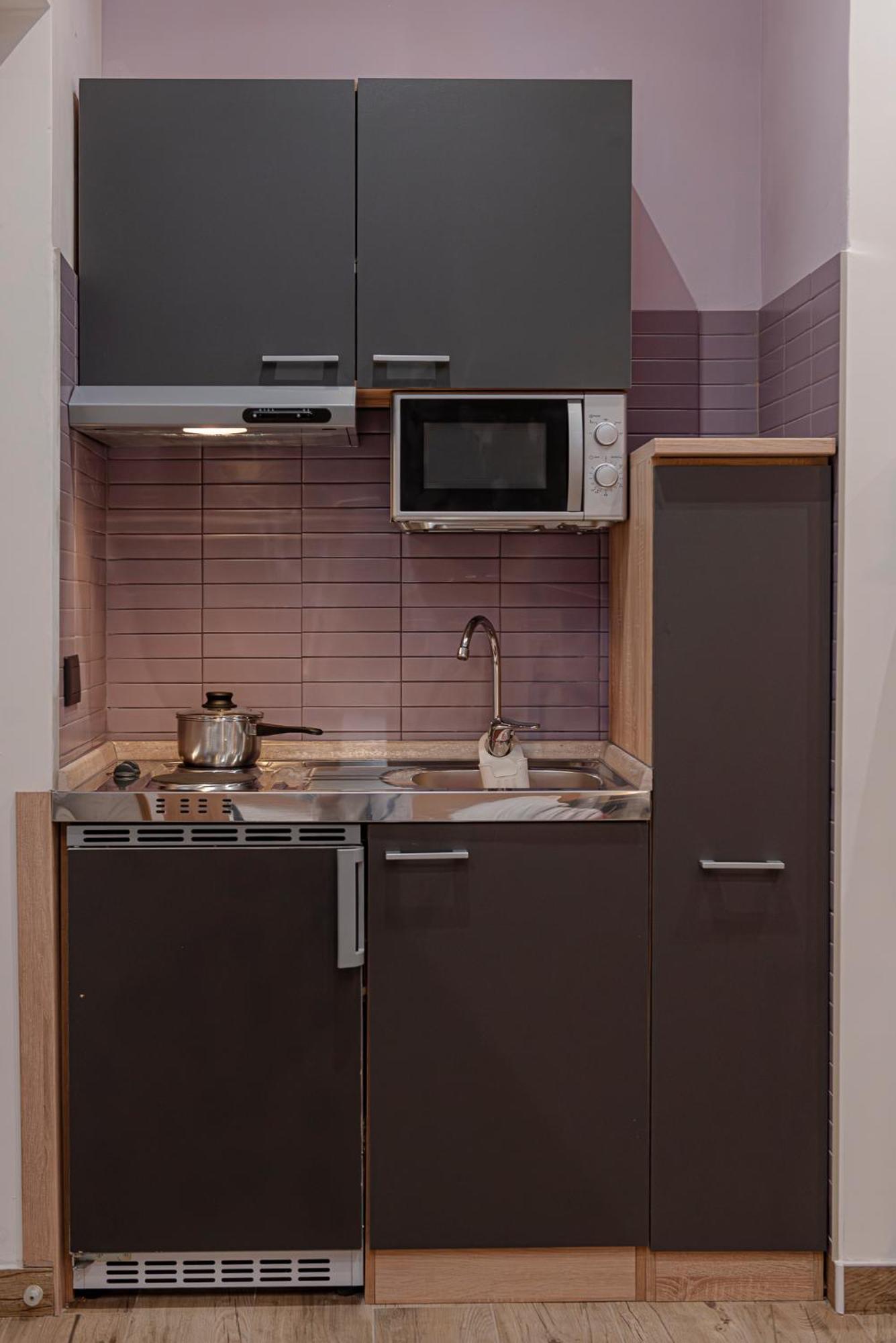 Helle Hus Guest House - 200M From Piazza Bologna Metro And 10 Minutes From The Colosseum Экстерьер фото